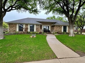 Building Photo - 7145 Crooked Oak Dr