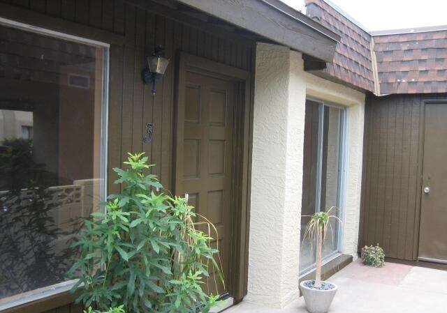 Foto del edificio - Remodeled 2/2 patio home for rent in sought-after central Phoenix area.