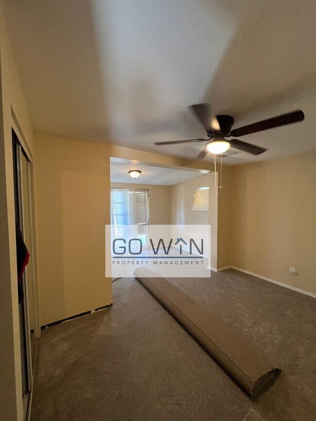 Foto del edificio - 3 Bed/ 2 Bath House W/ Large Lot
