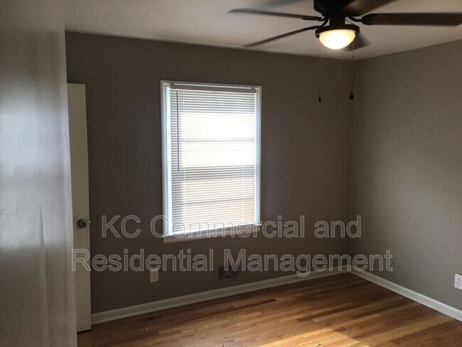Foto del edificio - 7912 Arlington Ave