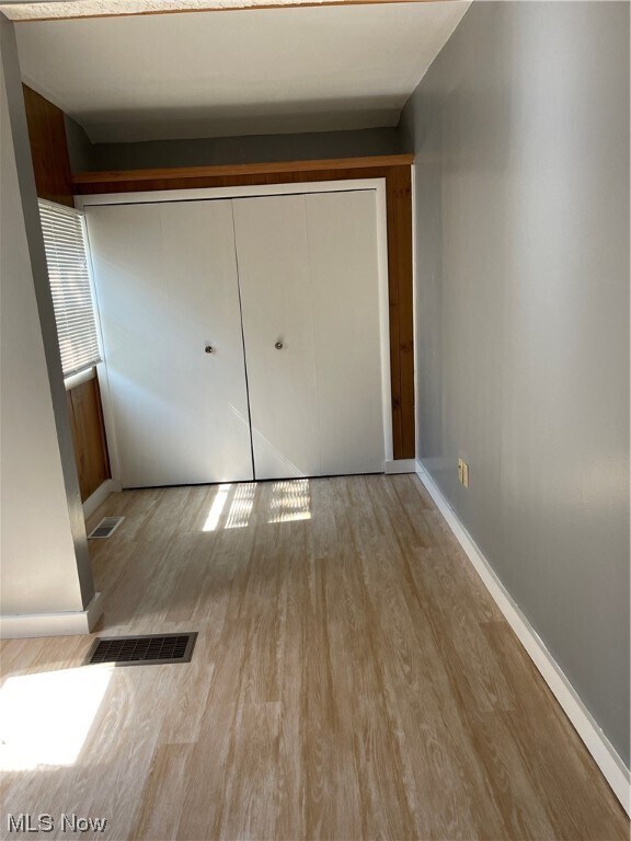 Building Photo - 248 Oak Grove Dr