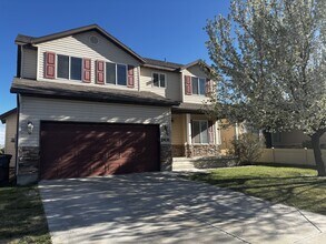 Building Photo - 2431 Ox Yoke Dr