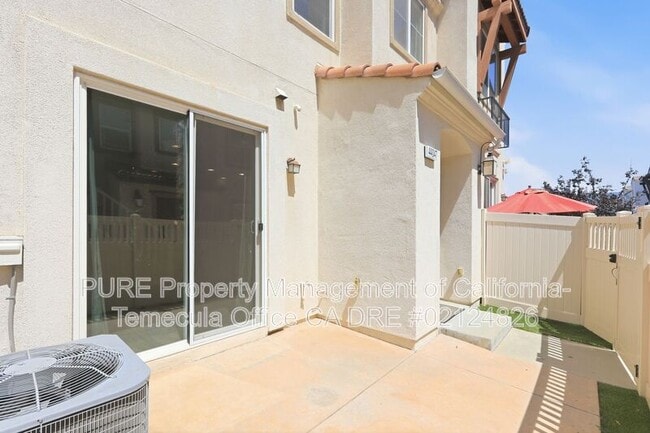 Building Photo - 44047 Soler Ct
