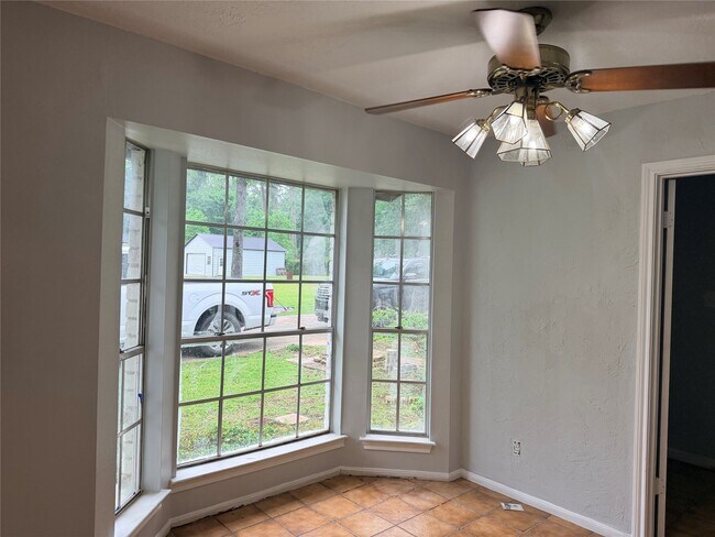 Foto del edificio - 2314 Roman Forest Blvd