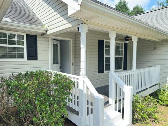 Building Photo - 67 Barker Trail Rd