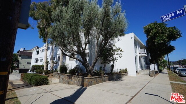 Building Photo - 1295 Federal Ave