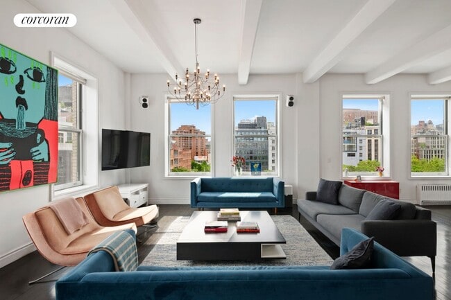 Building Photo - 161 Hudson St