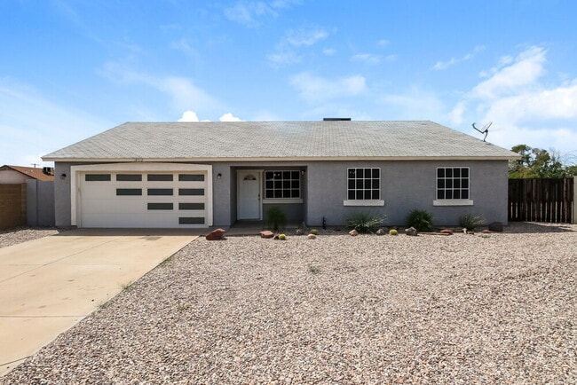 Building Photo - 452 S Higo Cir