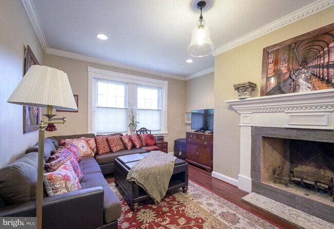 Foto del edificio - 721 12th St SE