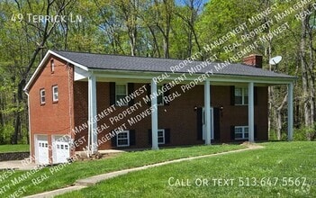 Building Photo - 49 Terrick Ln