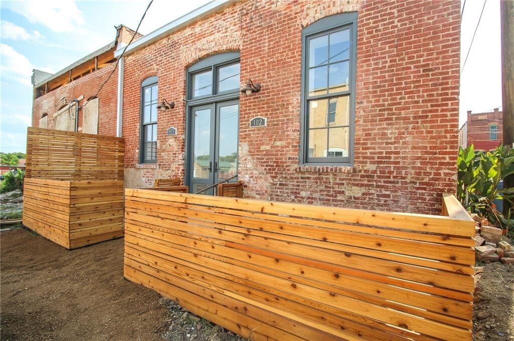 109 S Ave C Unit 103, Elgin, TX 78621 Apartment for Rent in Elgin, TX