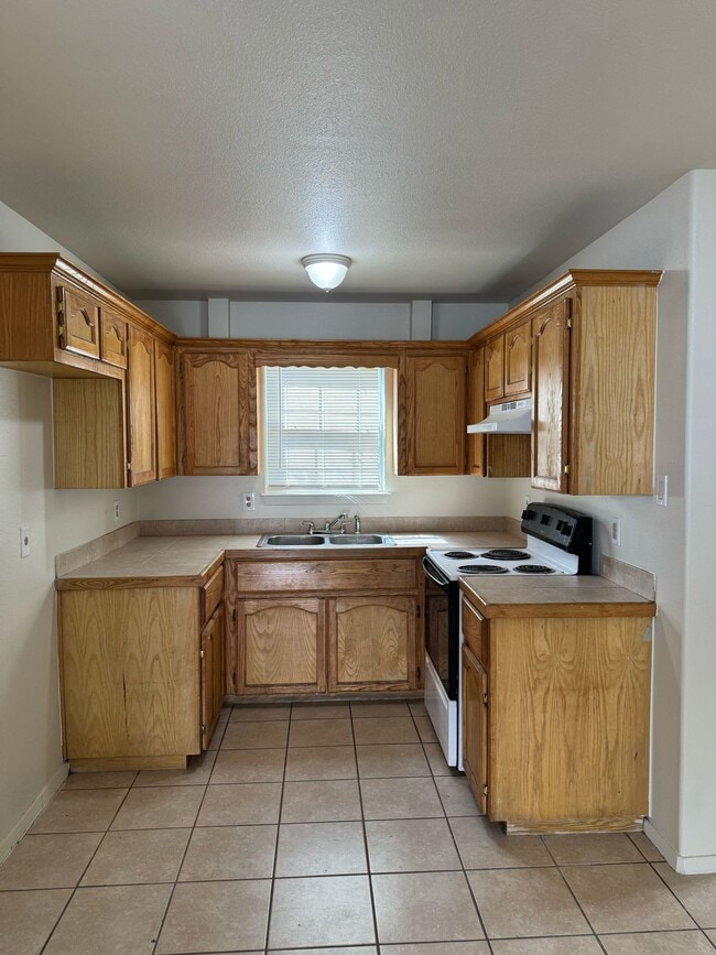 Building Photo - 1405 Donaldson Ave