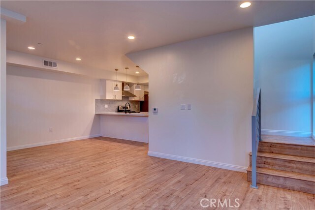 Foto del edificio - 1048 Maple St