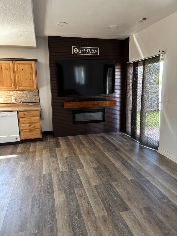 Photo - 4532 GreystockCr Apartment