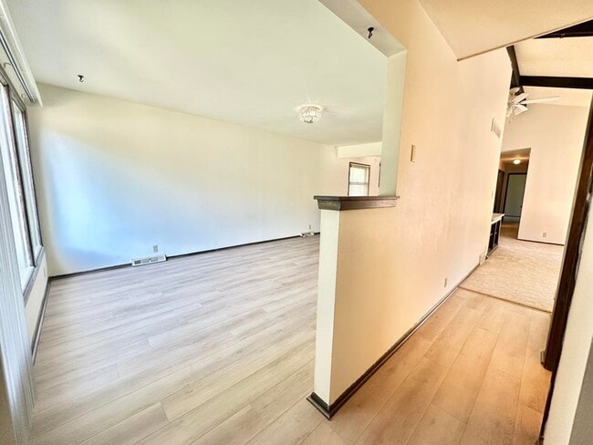 Building Photo - 2330 S Brookside Pky