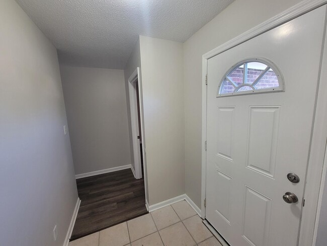 Foto del edificio - 119 Sunnywood Dr
