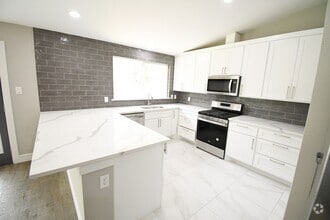 Building Photo - 1114 W Northgate Dr