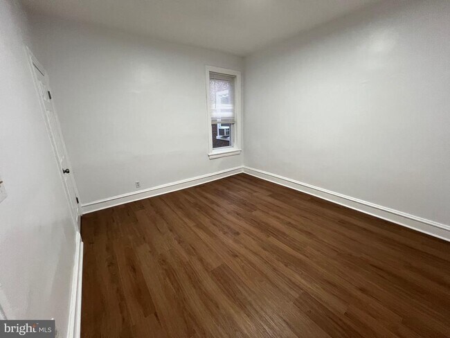 Foto del edificio - 121 S 55th St