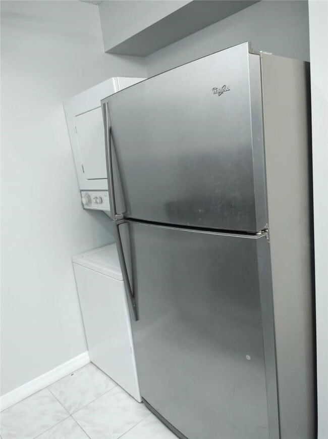 Foto del edificio - 1022 Twin Lakes Dr