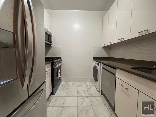 Building Photo - EAST 63 STREET