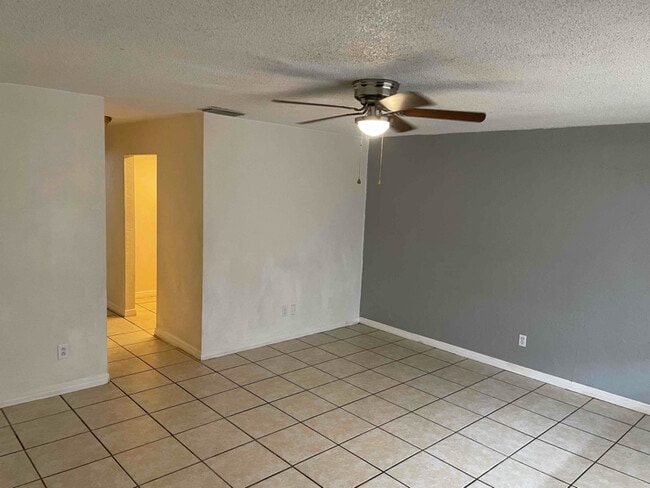 Building Photo - 1629 Espanola Ave