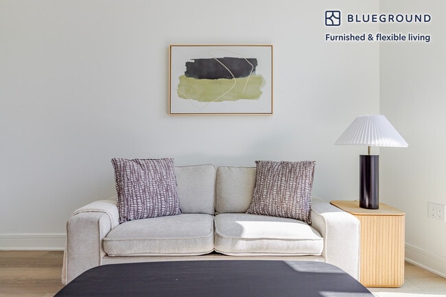 Foto del edificio - 240 3rd Ave