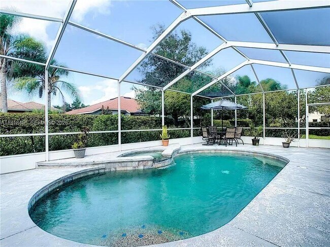 Foto del edificio - 251 Rock Springs Dr