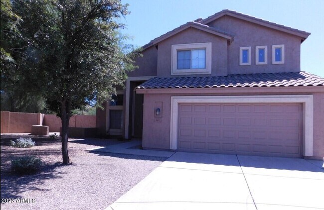 Building Photo - 661 W Roadrunner Ct