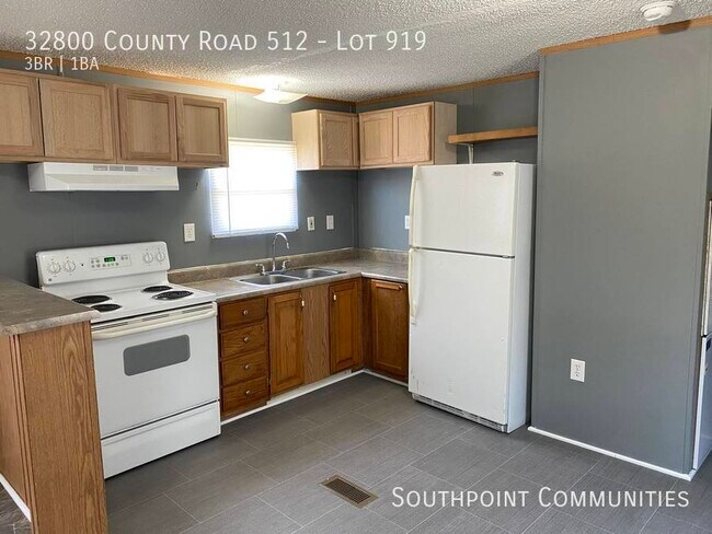 Foto del edificio - 32800 Co Rd 512