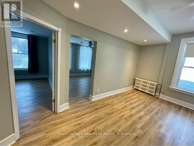 Building Photo - 38 Ontario St