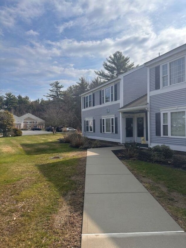 Primary Photo - 605 Springbrook Cir