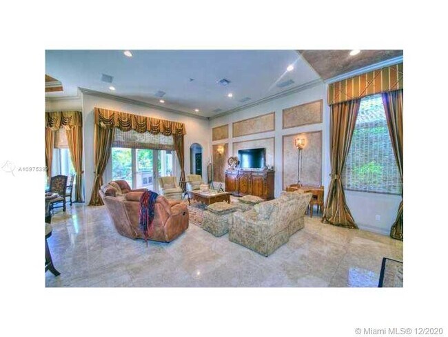 Foto del edificio - 10300 Sweet Bay St