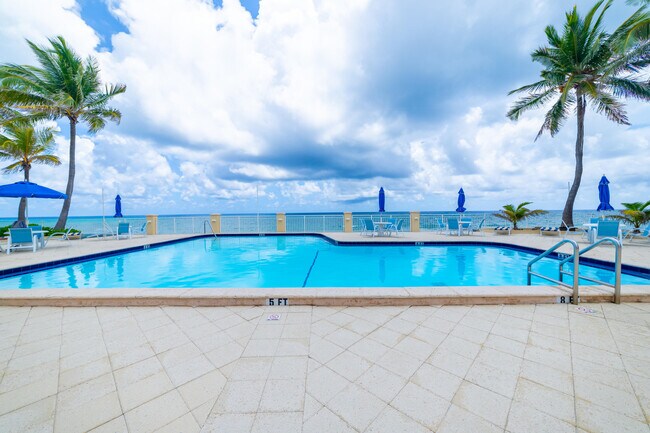 Building Photo - 3475 S Ocean Blvd