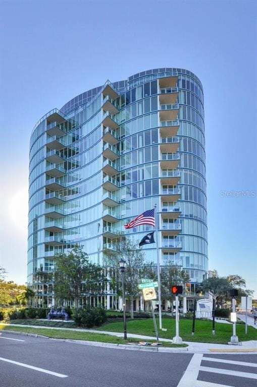 Primary Photo - 3001 Bayshore Blvd