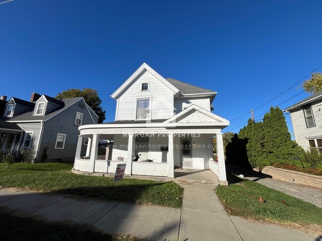 Building Photo - 211 N 17th St