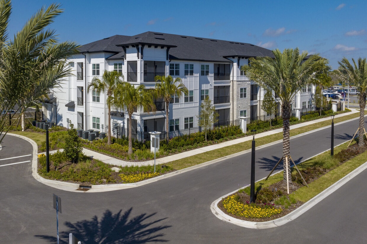Ascend Space Coast Apartments in Rockledge, FL