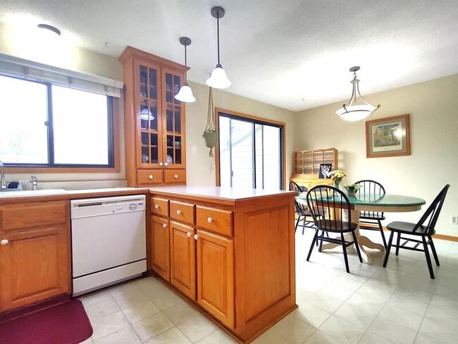 Foto del edificio - 137 W Eagle Lake Dr