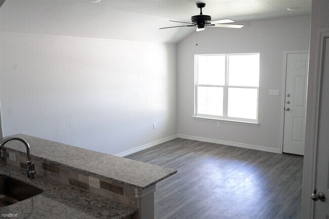 Foto del edificio - 3 br, 2 bath Duplex - 201 Appalachian Trl B