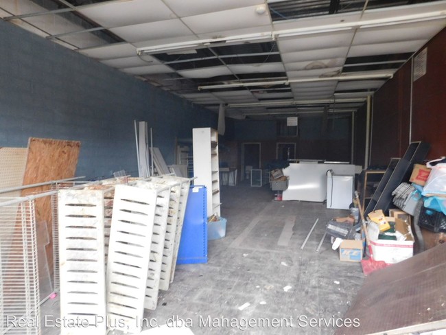 Building Photo - 1030 Cedar St