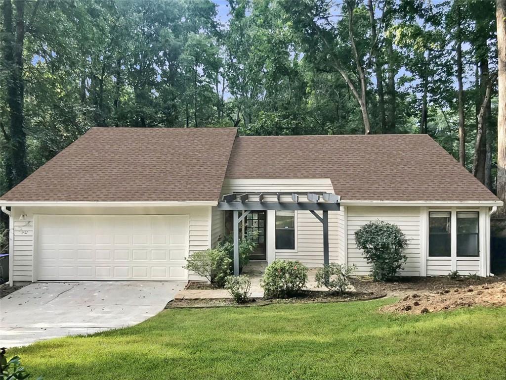 Foto principal - 2950 Cedar Knoll Dr