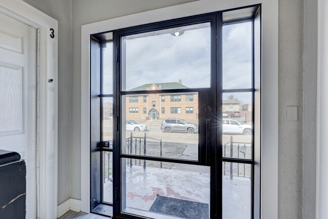 Building Photo - 324 NW 24th St