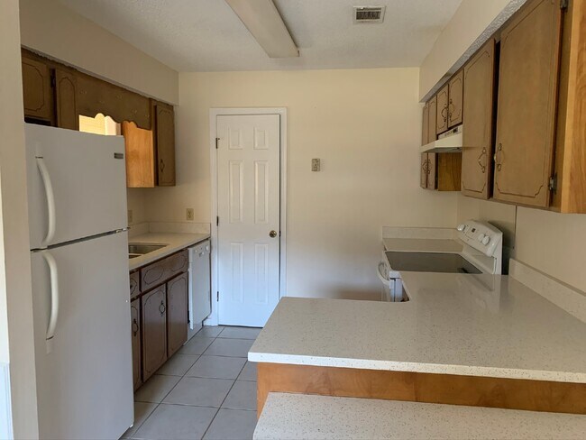 Foto del edificio - House for Rent