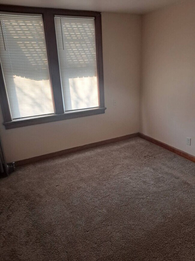 Foto del edificio - 3350N25thM