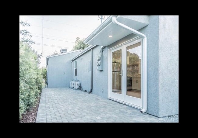 Front door - 1454 N Clybourn Ave