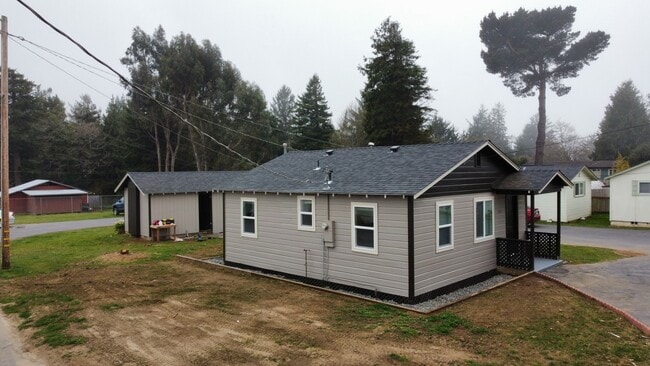 Building Photo - New Single-Family Home in McKinleyville- Pet Friendly