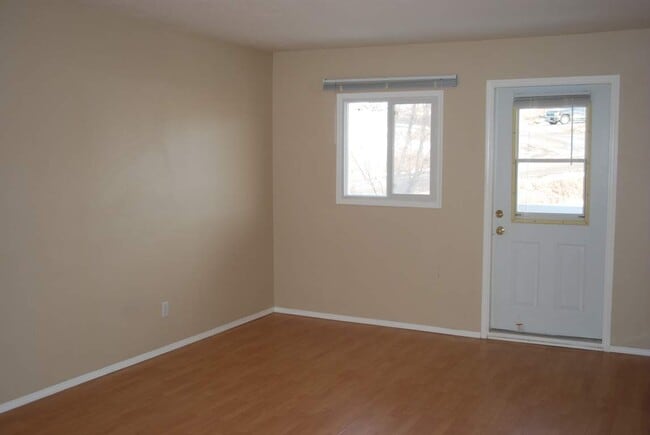 Building Photo - Parkview Apartments