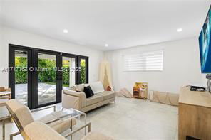 Foto del edificio - 8300 NW 166th St