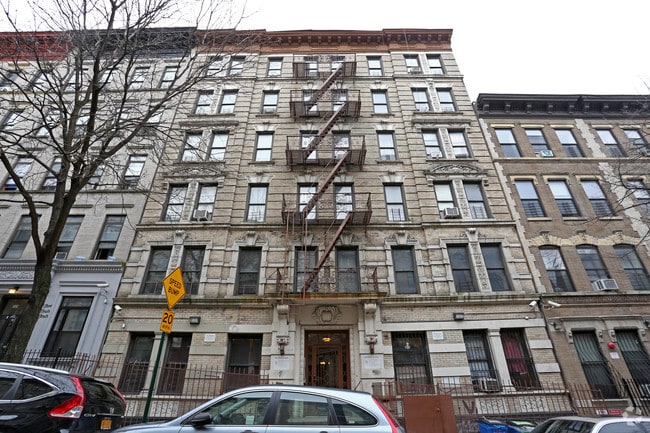 Building Photo - 546 W 156th St