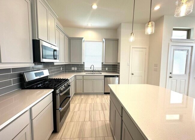 Foto del edificio - 1619 Rustling Creek Dr
