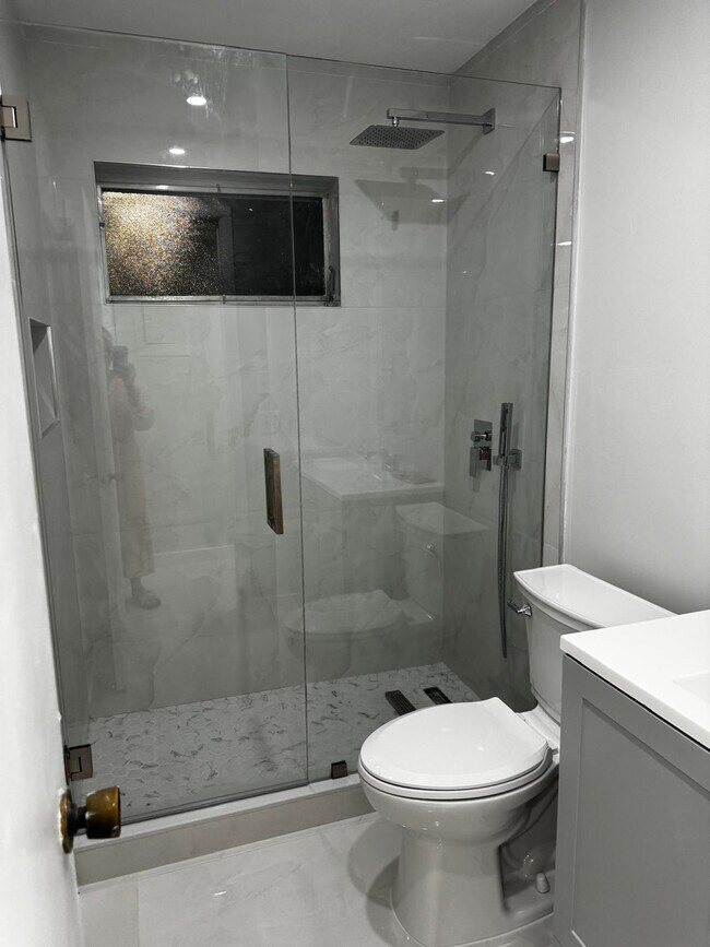 Foto del edificio - 2461 SW 82nd Ave